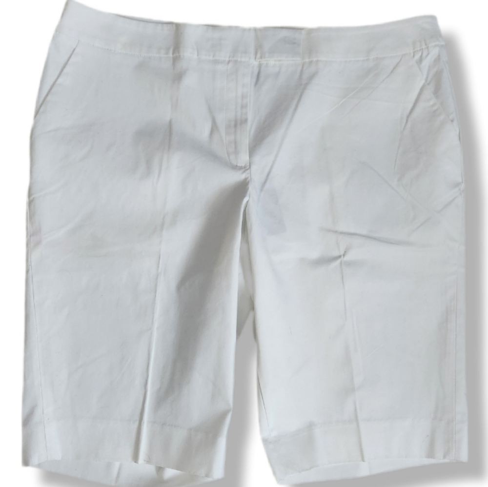 Jones New York Signature Woman Stretch White Shorts 18W